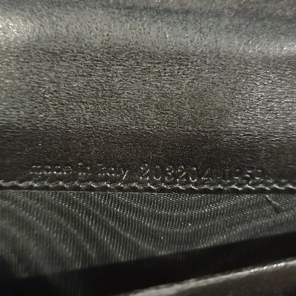 YSL Logo Patent Leather Bifold Snap Wallet w/Dustbag - Picture 13 of 14